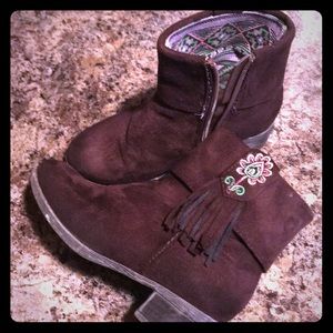 Girl Booties w/!side Fringe 11